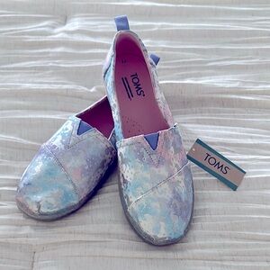 TOMS Blue and Purple Sneakers with Elastic V Insert